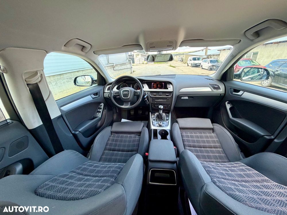 Audi A4 Limuzina 2.0 TDI DPF Attraction - 36