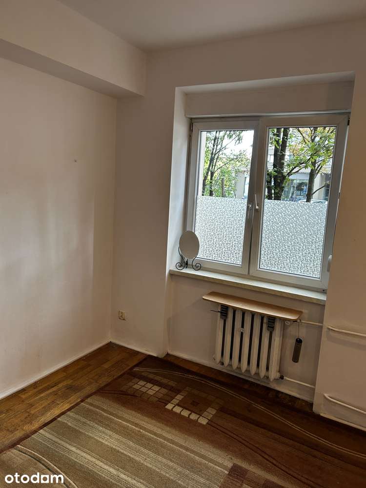 Przytulna kawalerka 23.5 m² – osobna kuchnia, po remoncie łazienki