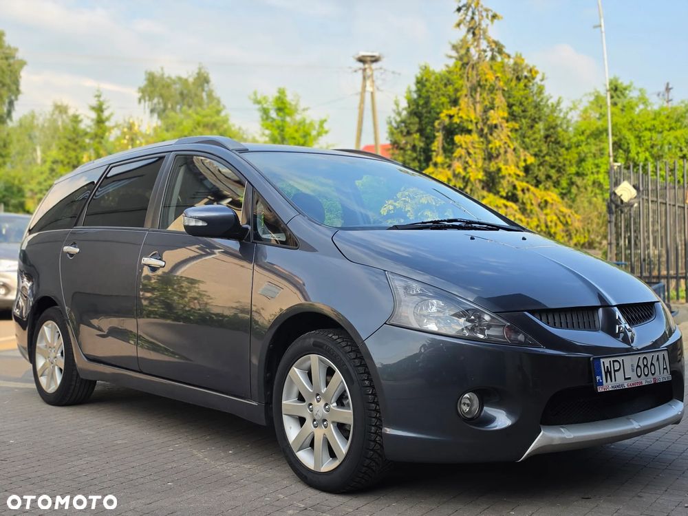Mitsubishi Grandis - 15
