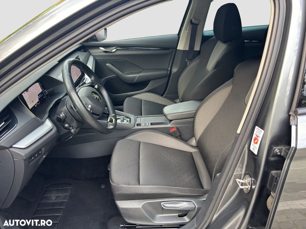 Skoda Octavia Combi 2.0 TDI DSG Sportline - 13