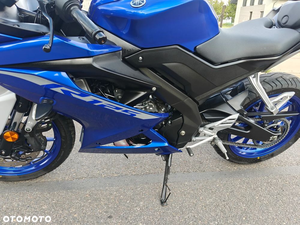 Yamaha YZF - 16