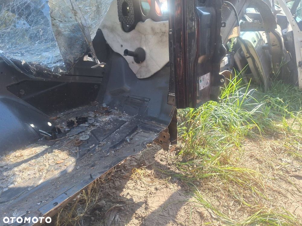 ĆWIARTKA PODŁUŻNICA PRAWY PRZÓD PORSCHE CAYENNE  I - 8