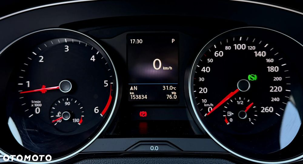 Volkswagen Passat 2.0 TDI SCR Comfortline DSG - 14