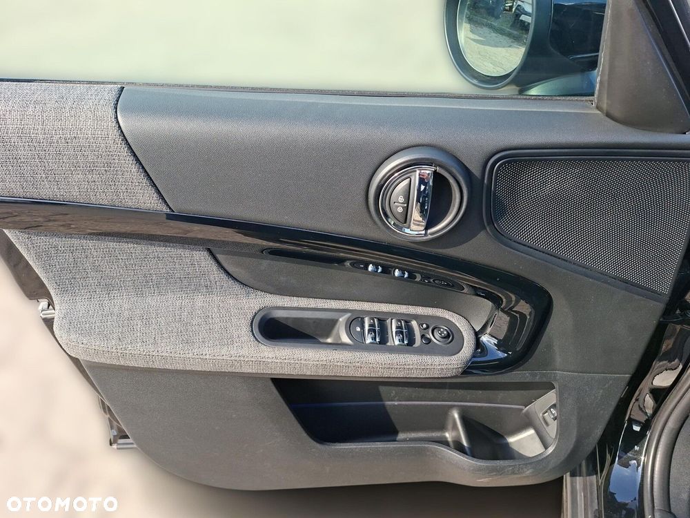 MINI Countryman Cooper Classic Trim - 15