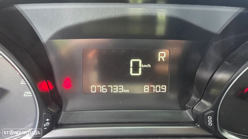 Peugeot 308 1.6 BlueHDi Allure J17 EAT6 - 17