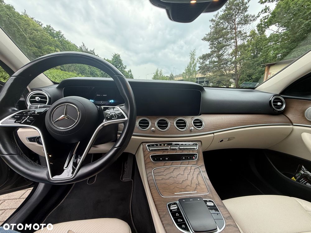 Mercedes-Benz Klasa E 220 d 4-Matic Avantgarde - 12