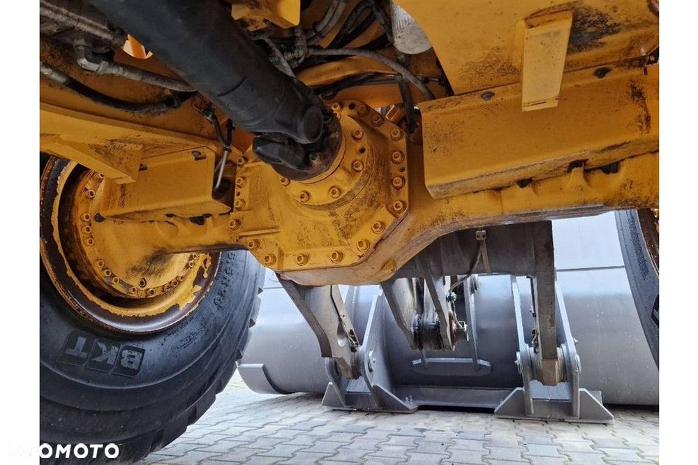 Volvo L 180 H - 15