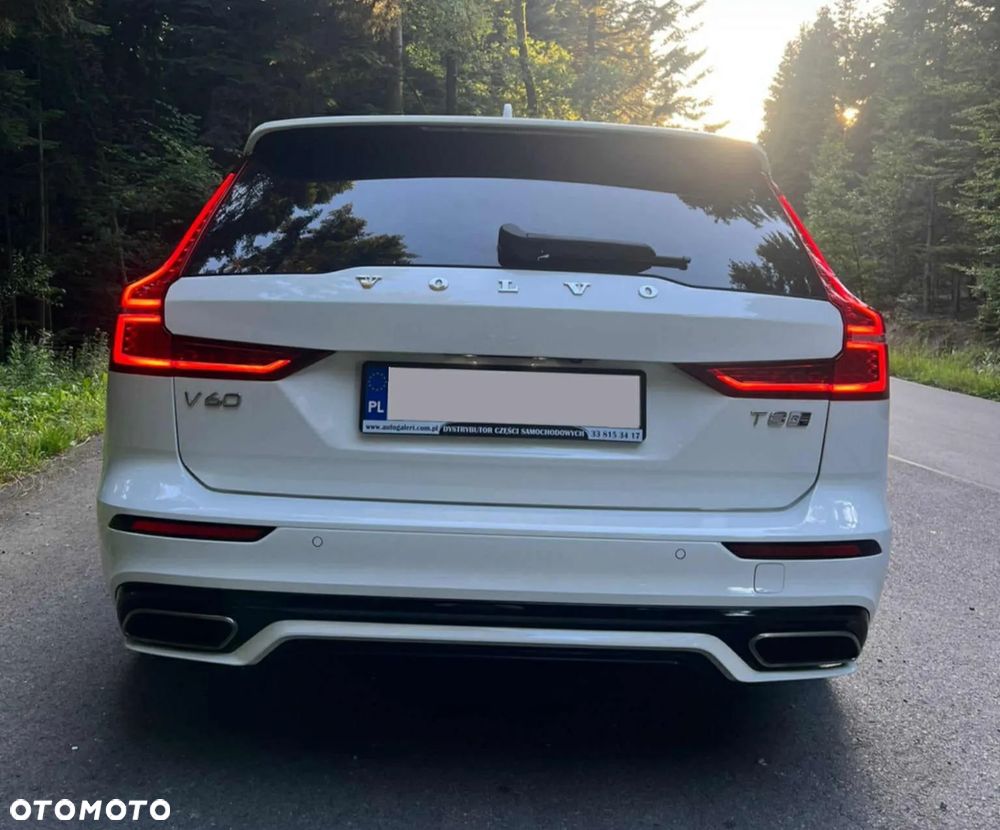 Volvo V60 T8 AWD Twin Engine Geartronic R-Design - 5