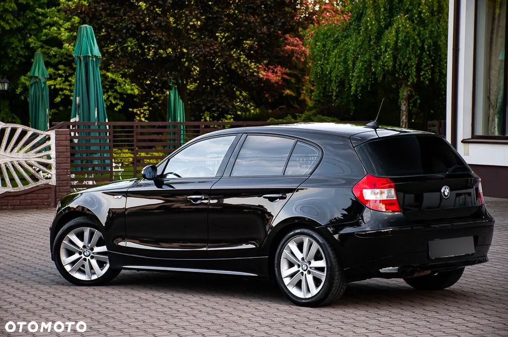 BMW Seria 1 130i - 24