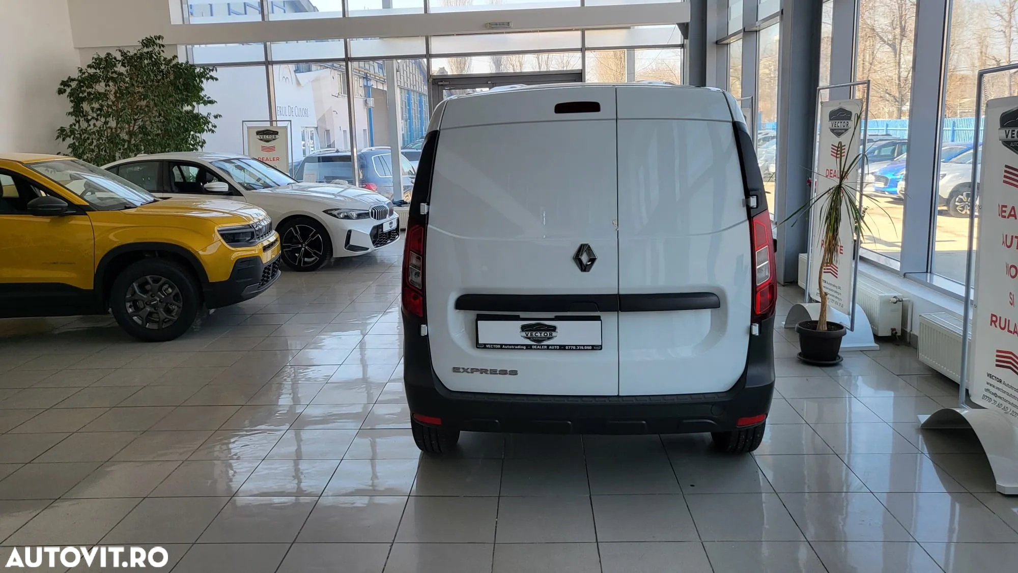 Renault Express - 12