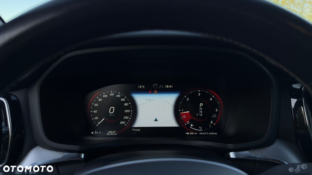 Volvo V60 D4 AWD Geartronic R-Design - 8