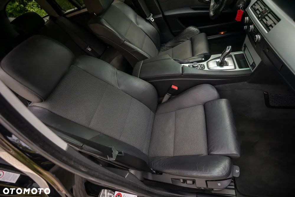 BMW Seria 5 530d - 23