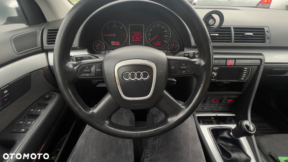 Audi A4 Avant - 11