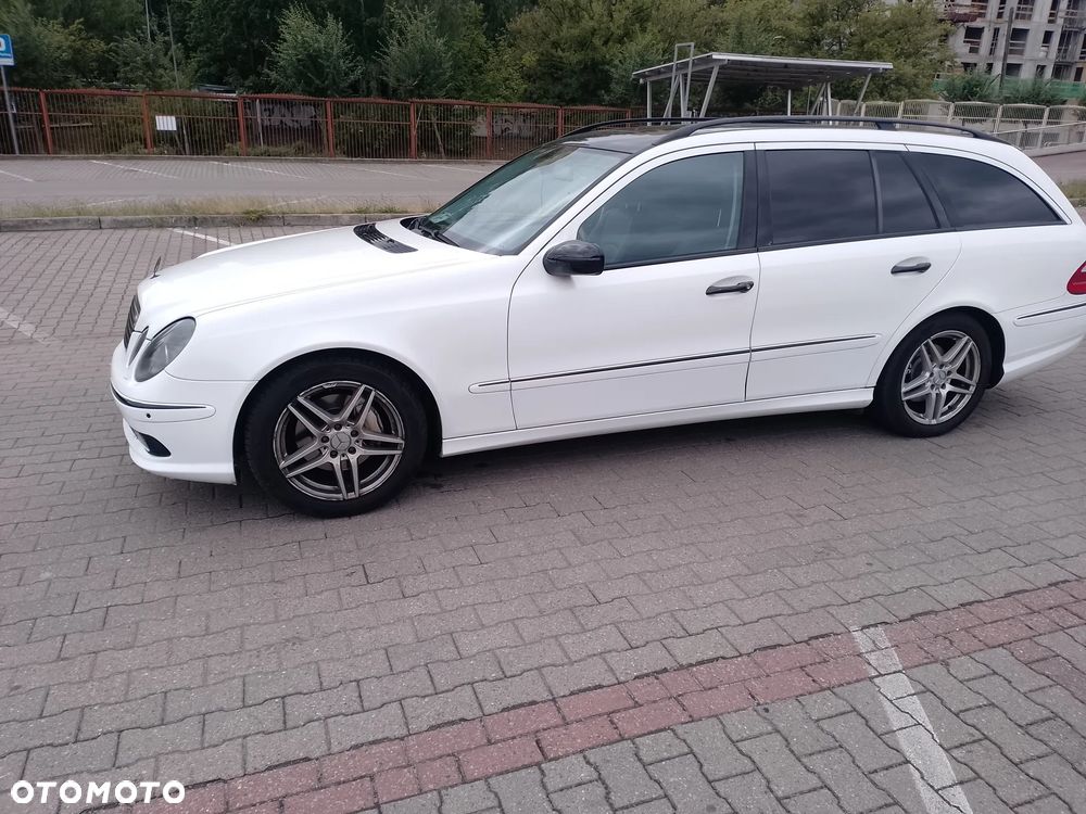 Mercedes-Benz Klasa E 500 Avantgarde Sport Edition AMG - 9