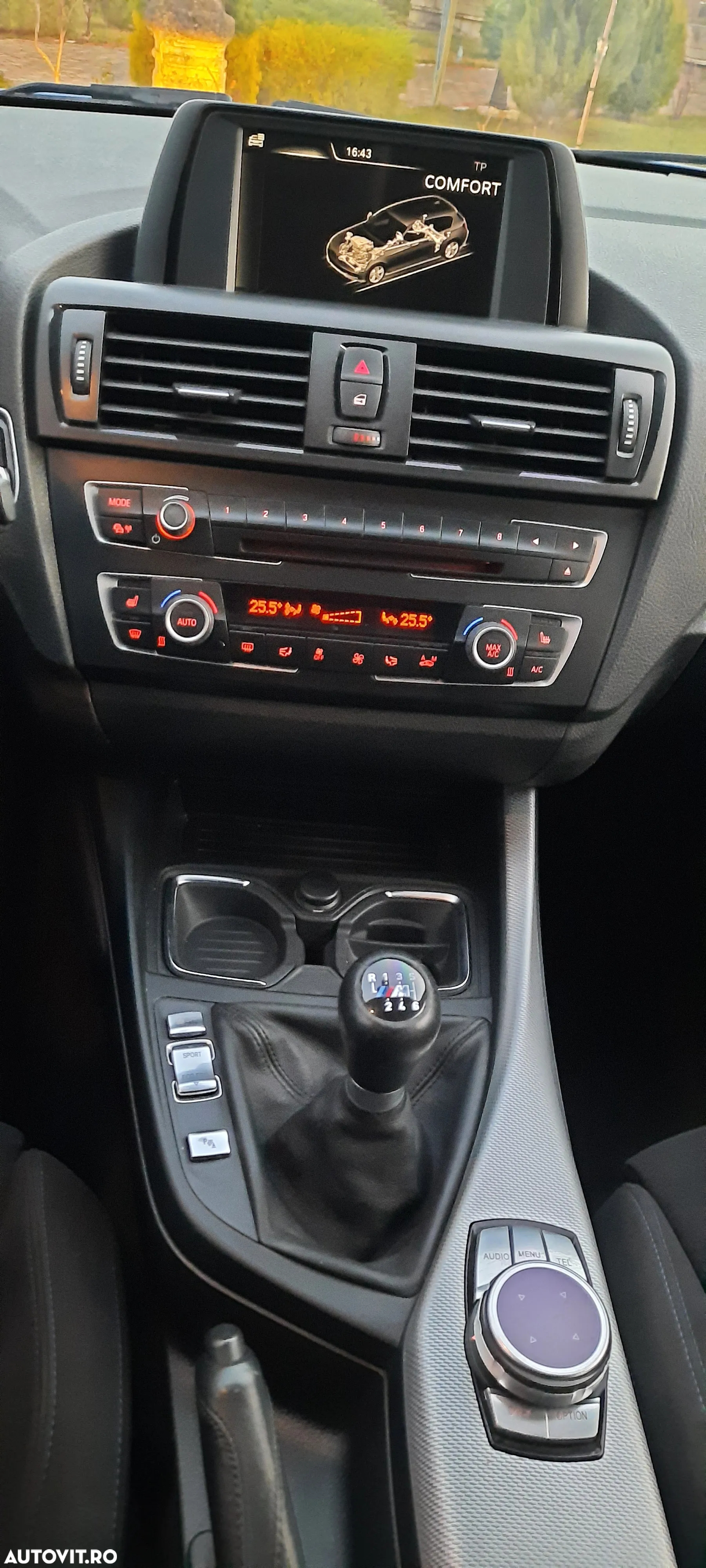 BMW Seria 1 120d - 15