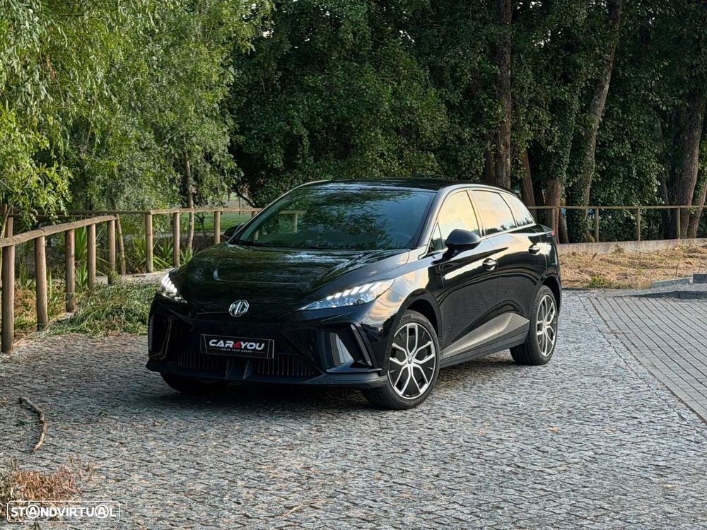 MG MG4 77 kWh Extended Range Luxury - 1