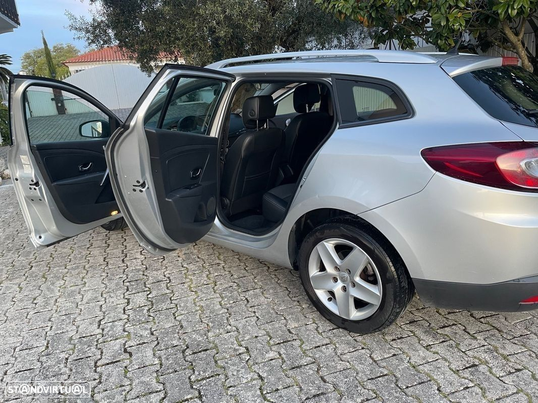 Renault Mégane Sport Tourer 1.5 dCi Confort SS - 8