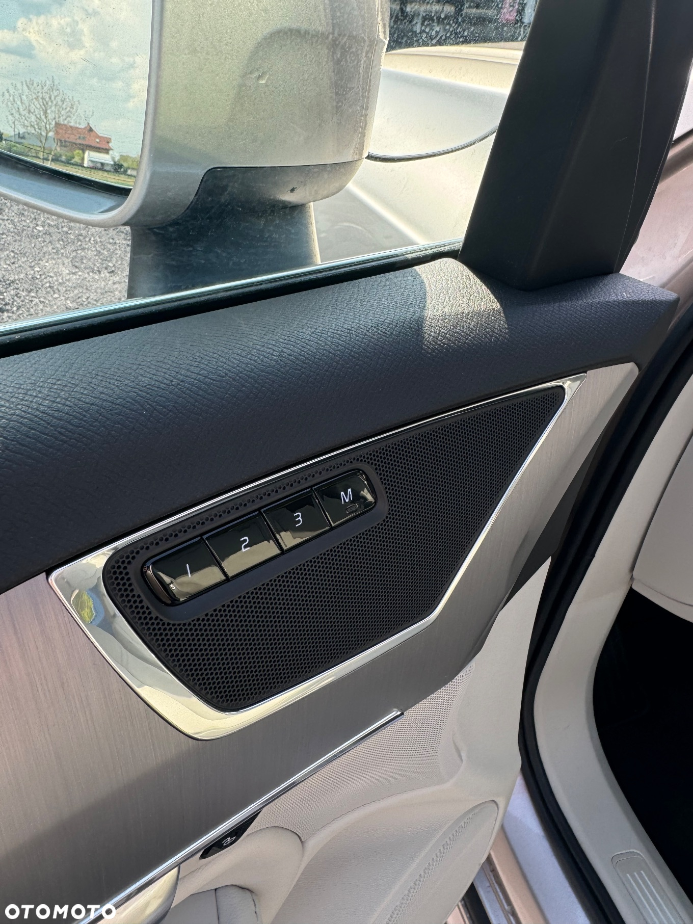 Volvo XC 90 - 38