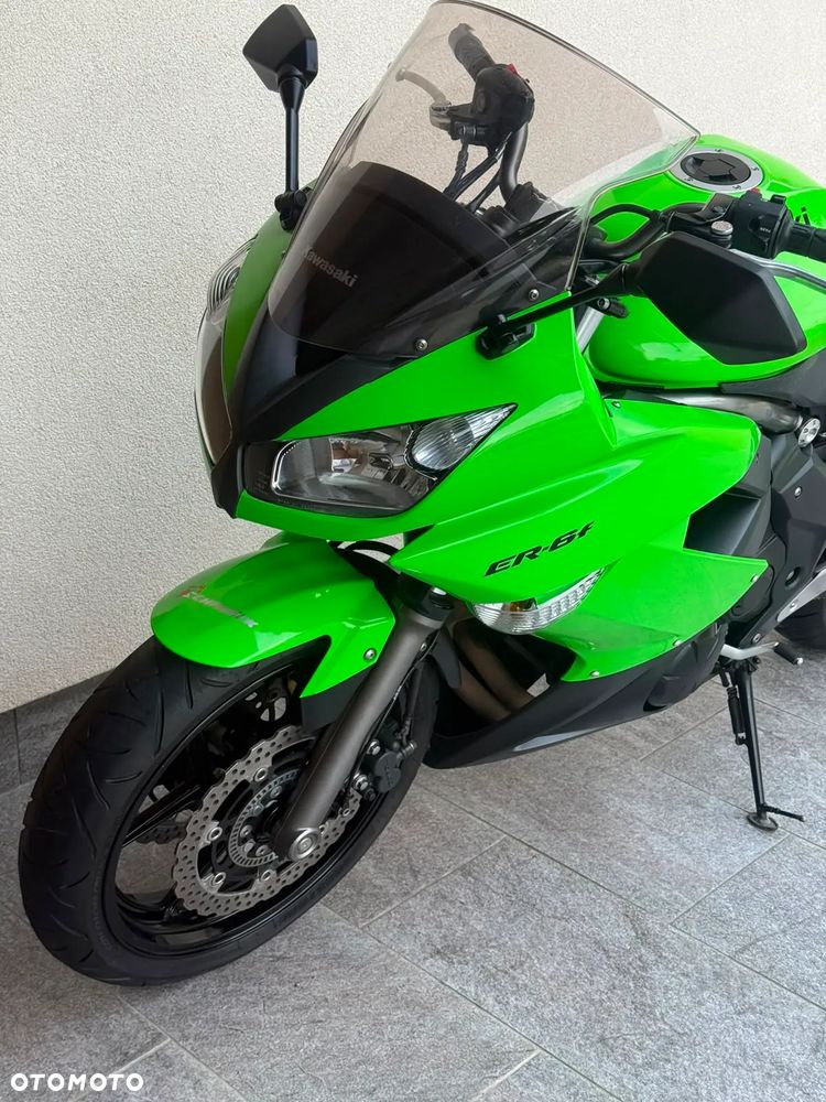 Kawasaki ER - 11