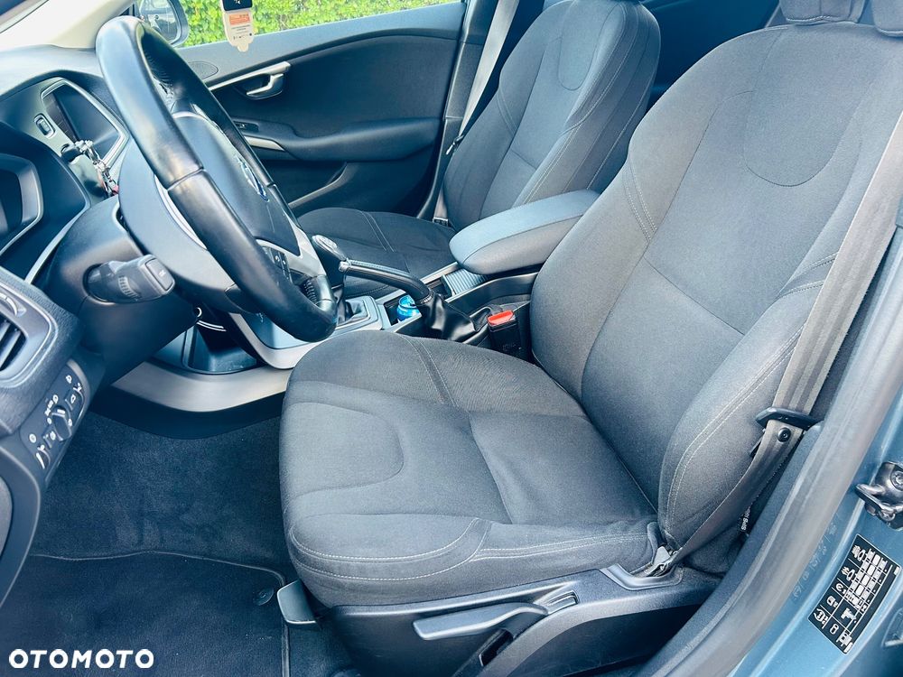 Volvo V40 D2 Kinetic - 20