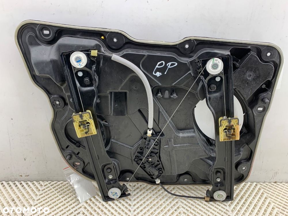 PODNOŚNIK SZYBY PRAWY PRZÓD  JEEP GRAND CHEROKEE IV (WK, WK2) 2010 - 2022 3.0 CRD V6 4x4 184 kW - 2