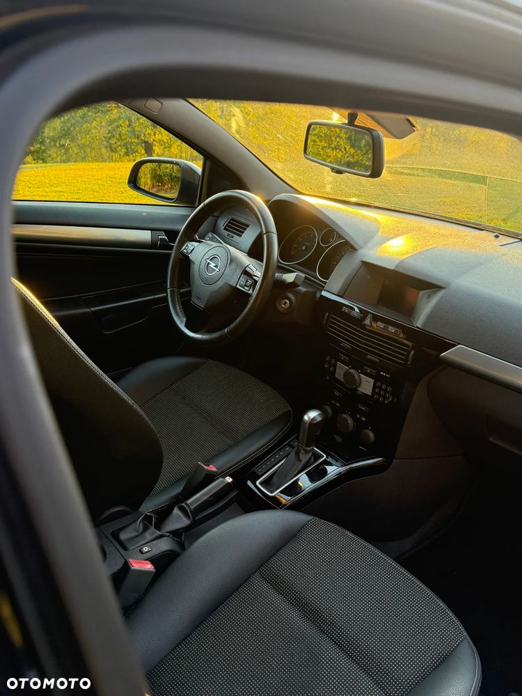 Opel Astra - 11