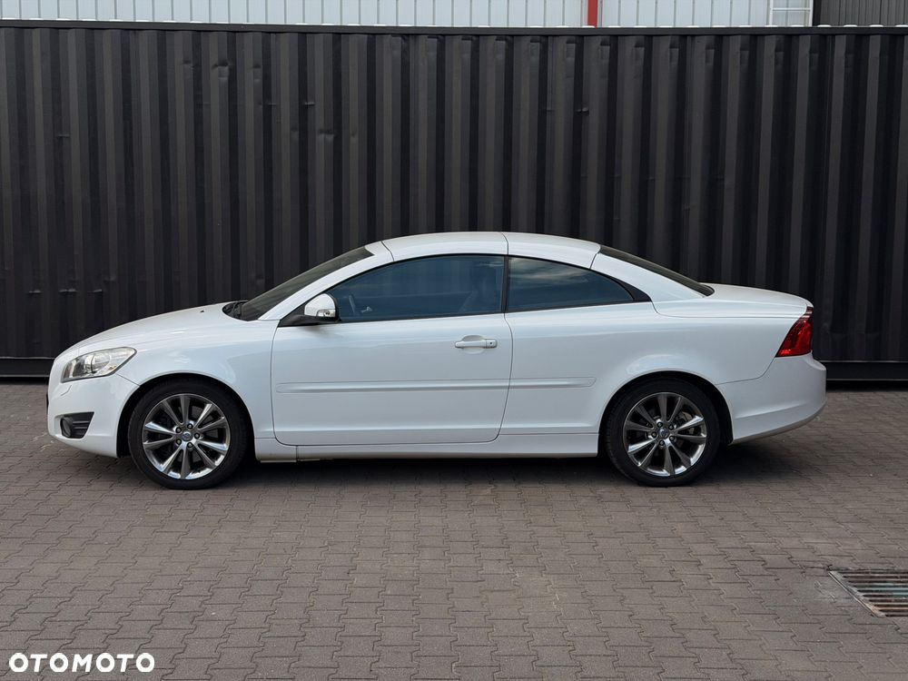 Volvo C70 2.0D Momentum - 9