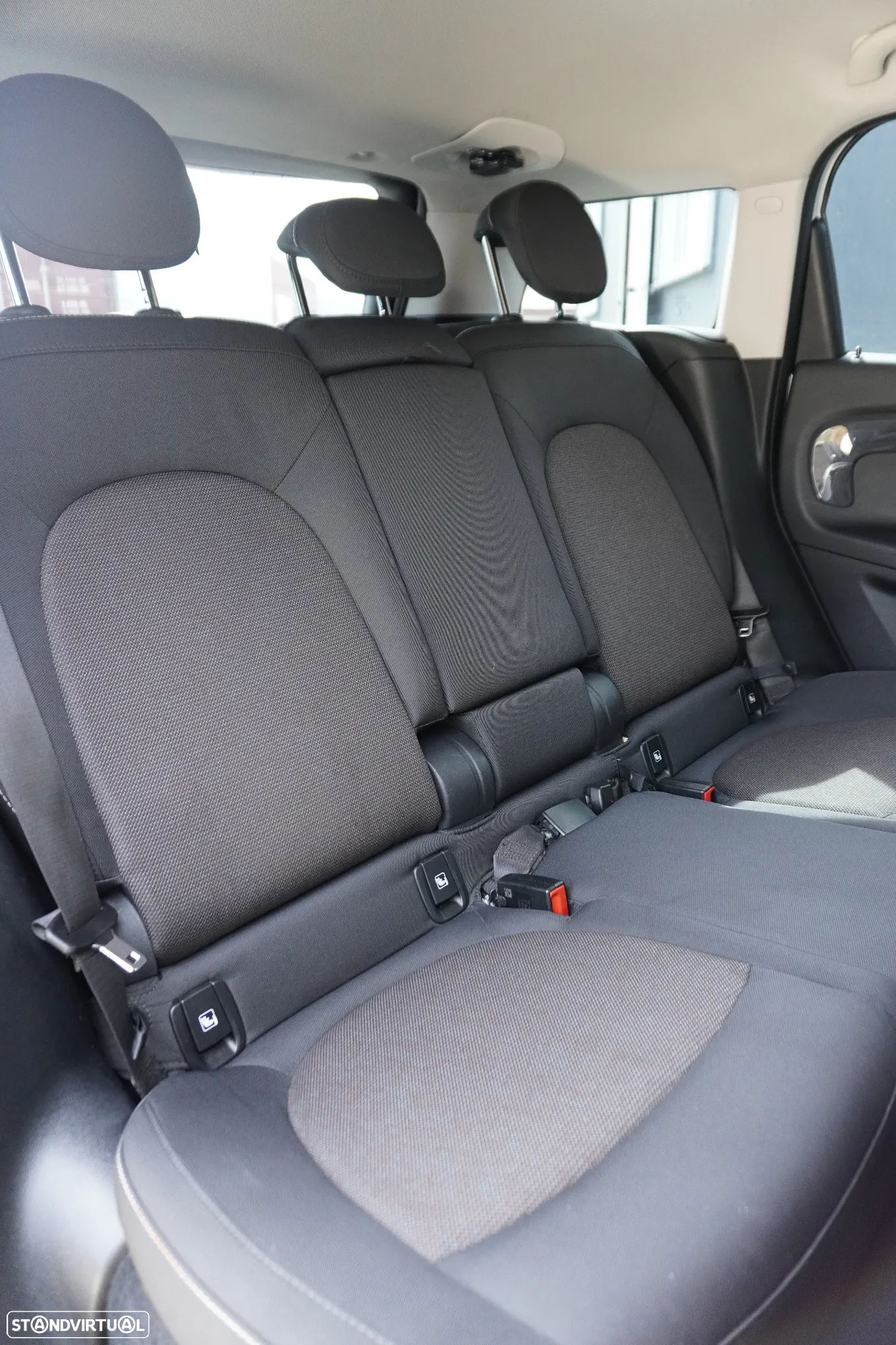 MINI Countryman Cooper SE ALL4 Auto - 27