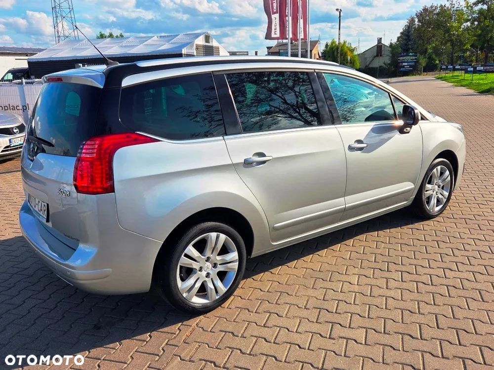 Peugeot 5008 HDI 115 Allure - 7