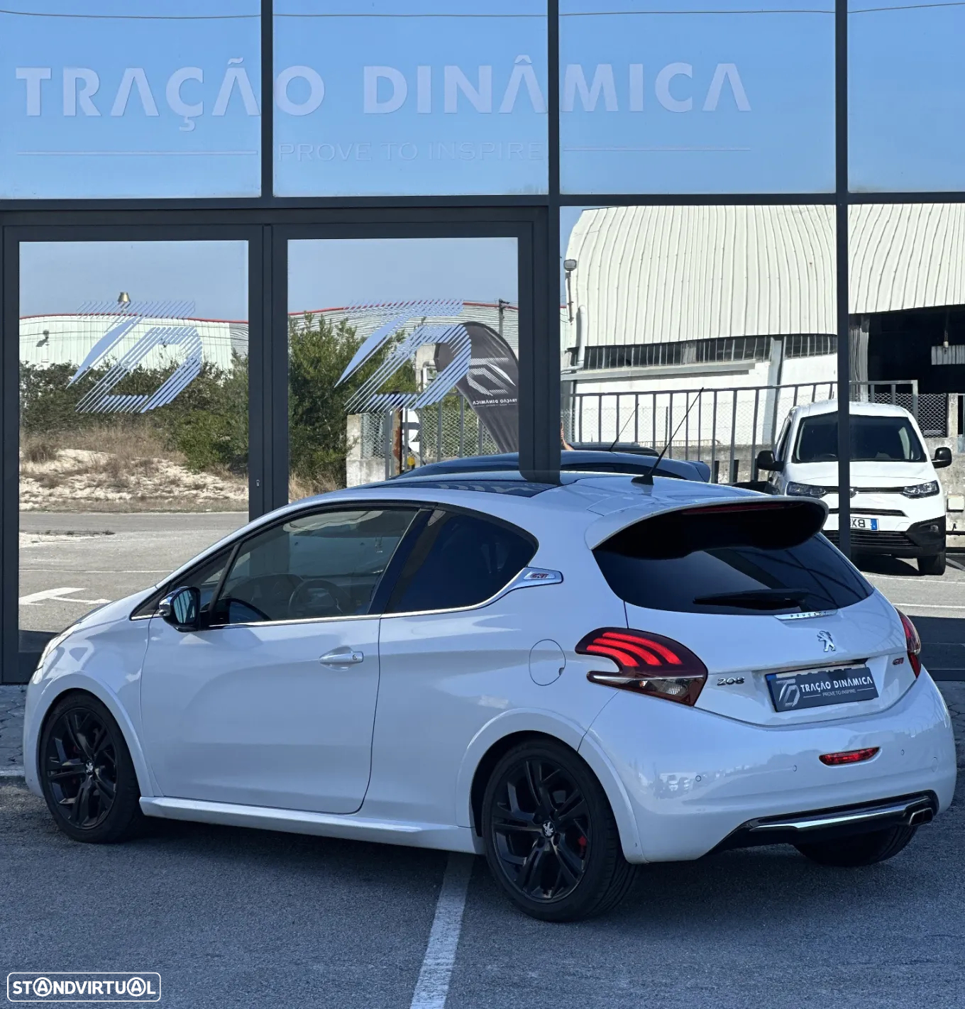 Peugeot 208 1.6 e-THP GTi - 5