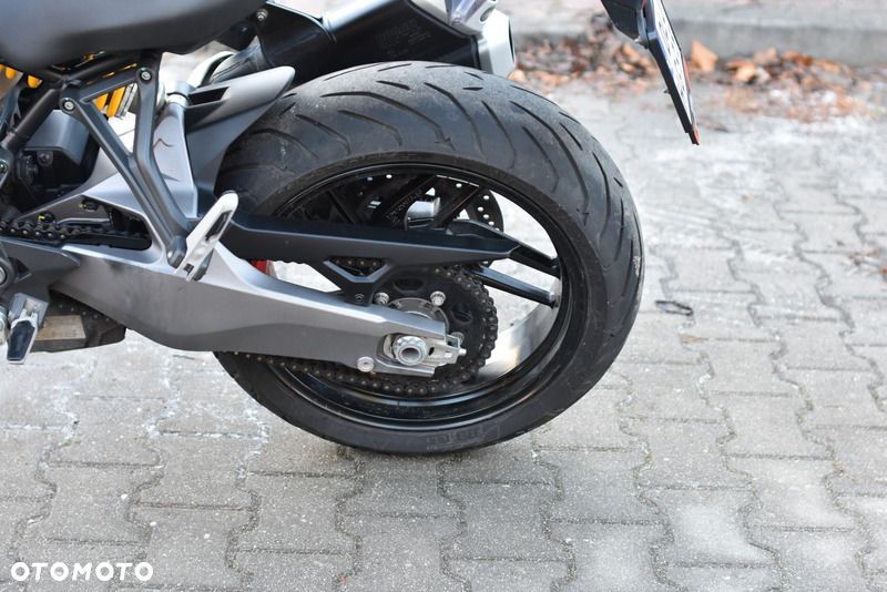 Ducati Monster - 27