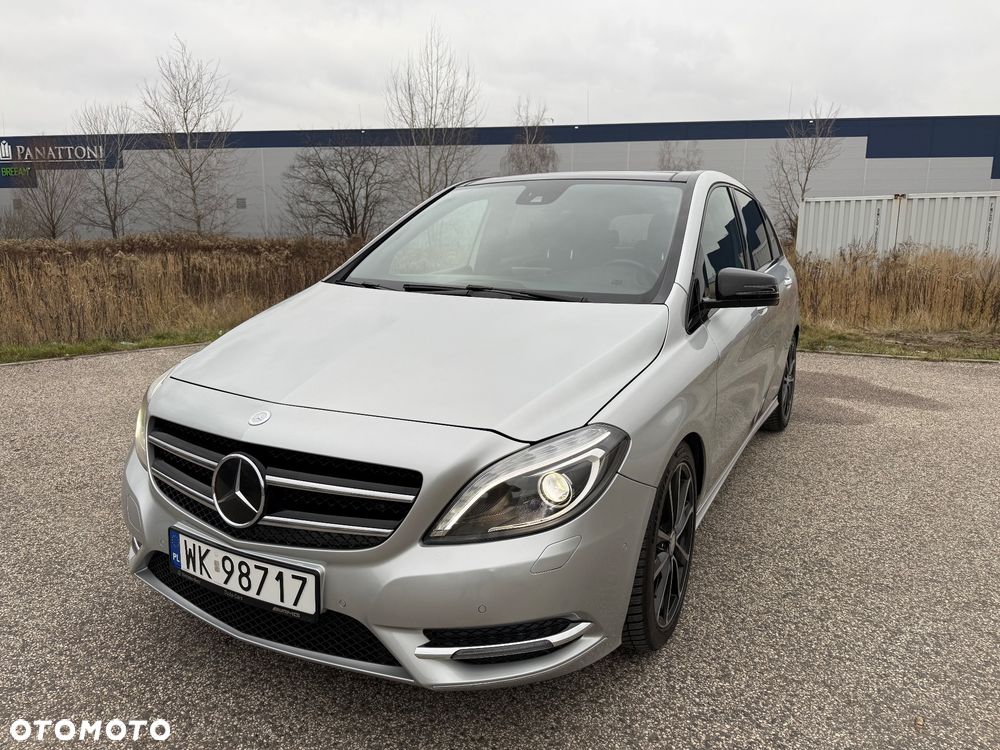 Mercedes-Benz B-Class 2013 photo 2