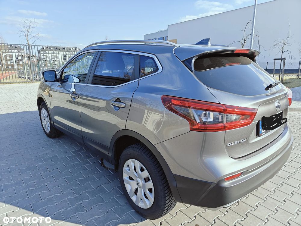Nissan Qashqai - 2