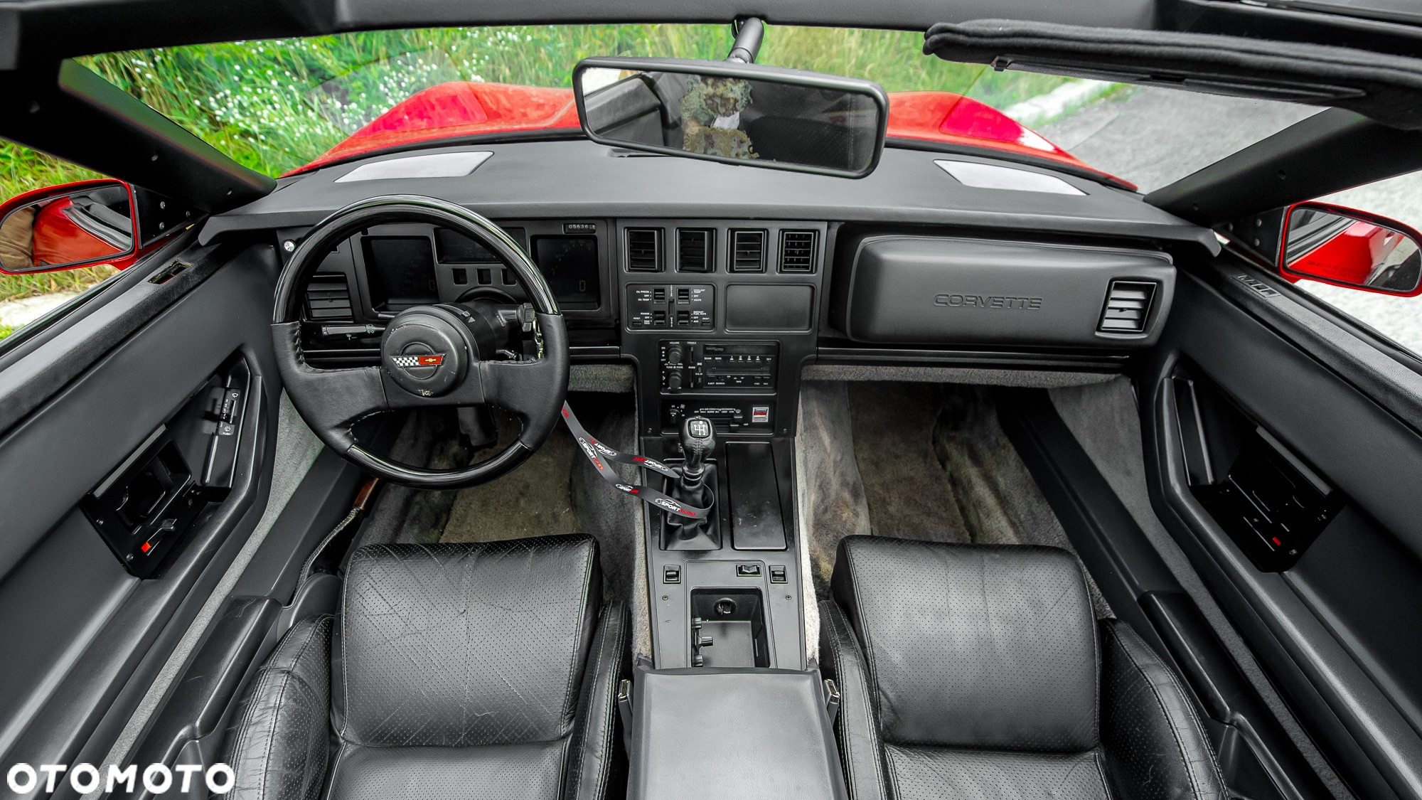 Chevrolet Corvette - 20