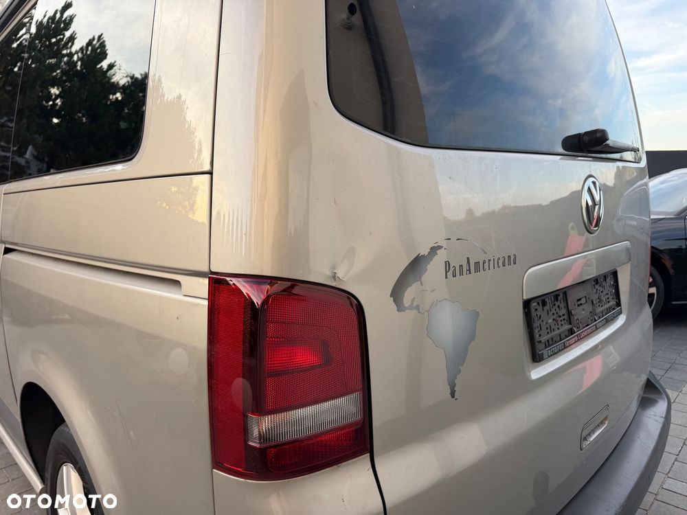 Volkswagen Multivan - 12