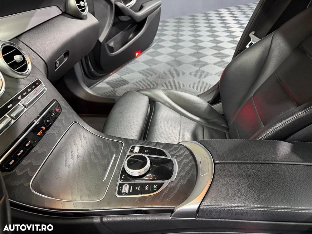 Mercedes-Benz C - 11