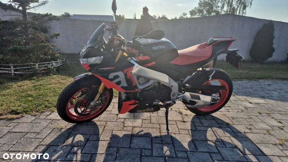 Aprilia Tuono - 1