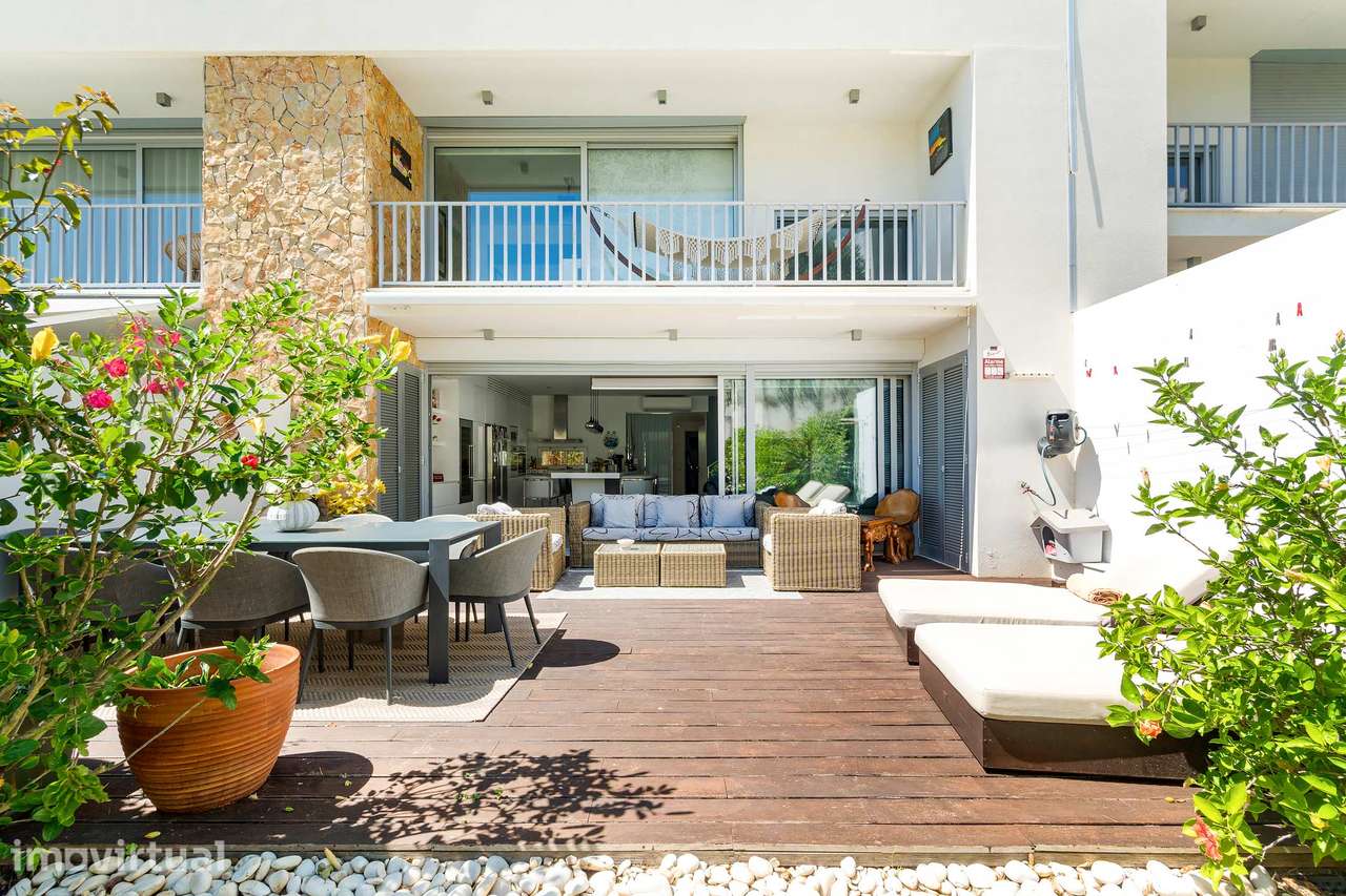 Moradia Moderna com Piscina e Jardim Privados em Albufeira - Grande imagem: 4/28
