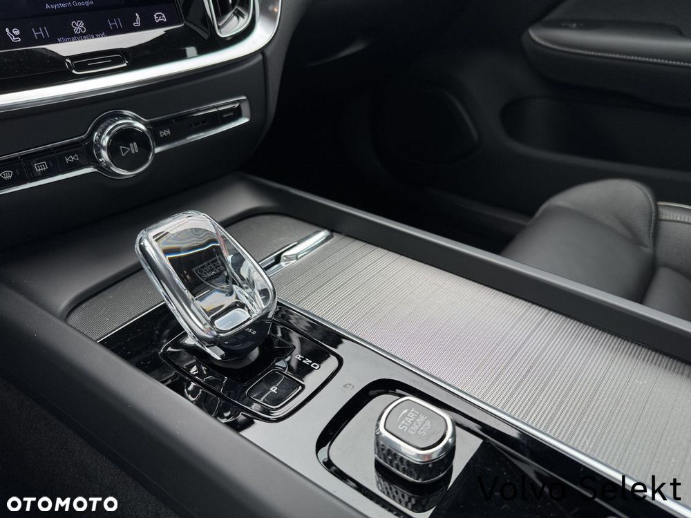 Volvo S60 B5 B AWD Ultimate Dark - 20