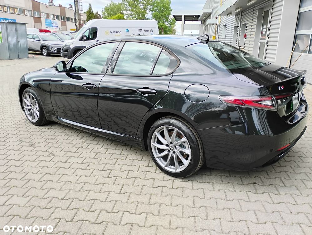 Alfa Romeo Giulia 2.0 Turbo Sprint Q4 - 7