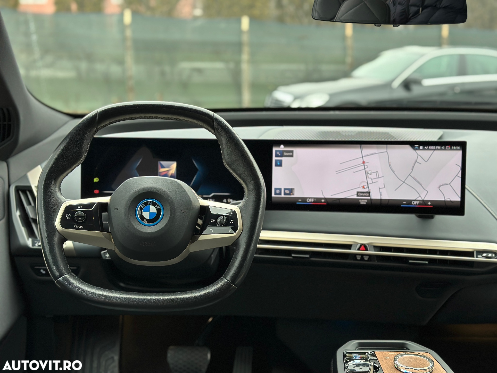BMW iX xDrive40 - 28