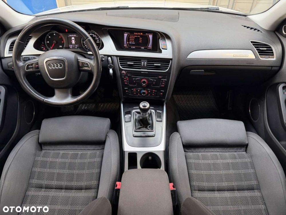 Audi A4 Avant - 9