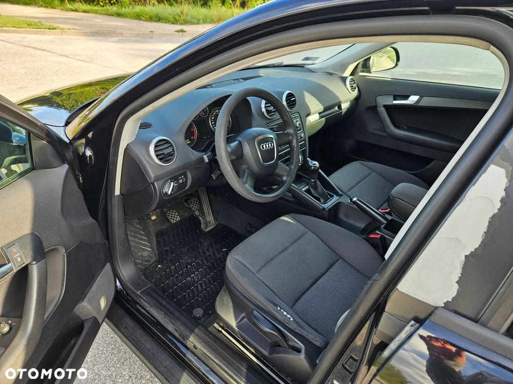 Audi A3 Sportback - 4