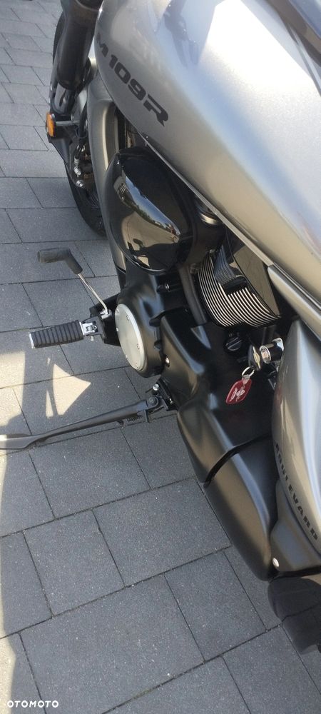 Suzuki Boulevard - 10