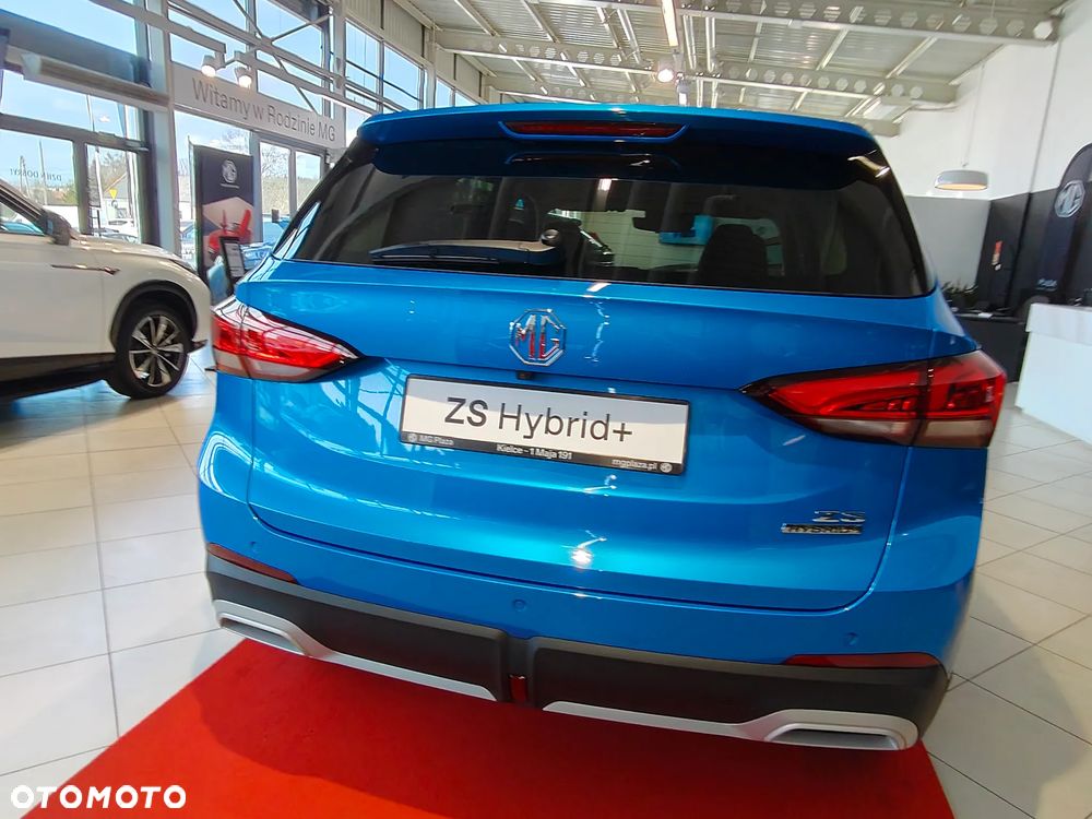 MG ZS Hybrid+ - 10