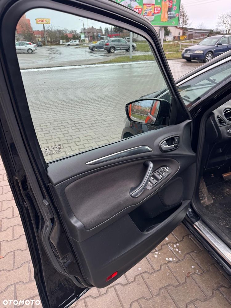 Ford S-Max - 10