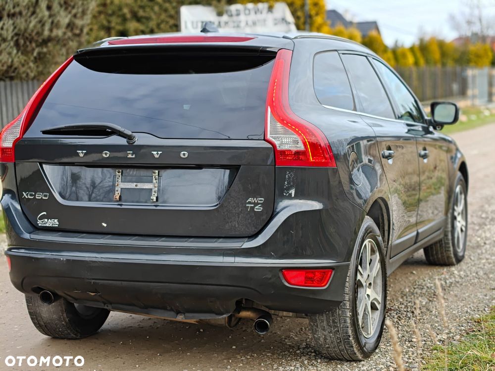 Volvo XC 60 T6 AWD Momentum - 3