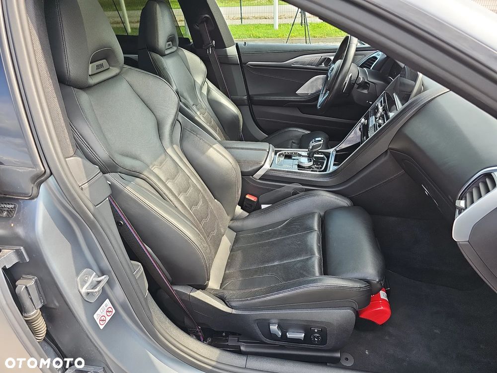 BMW Seria 8 M850i xDrive - 26