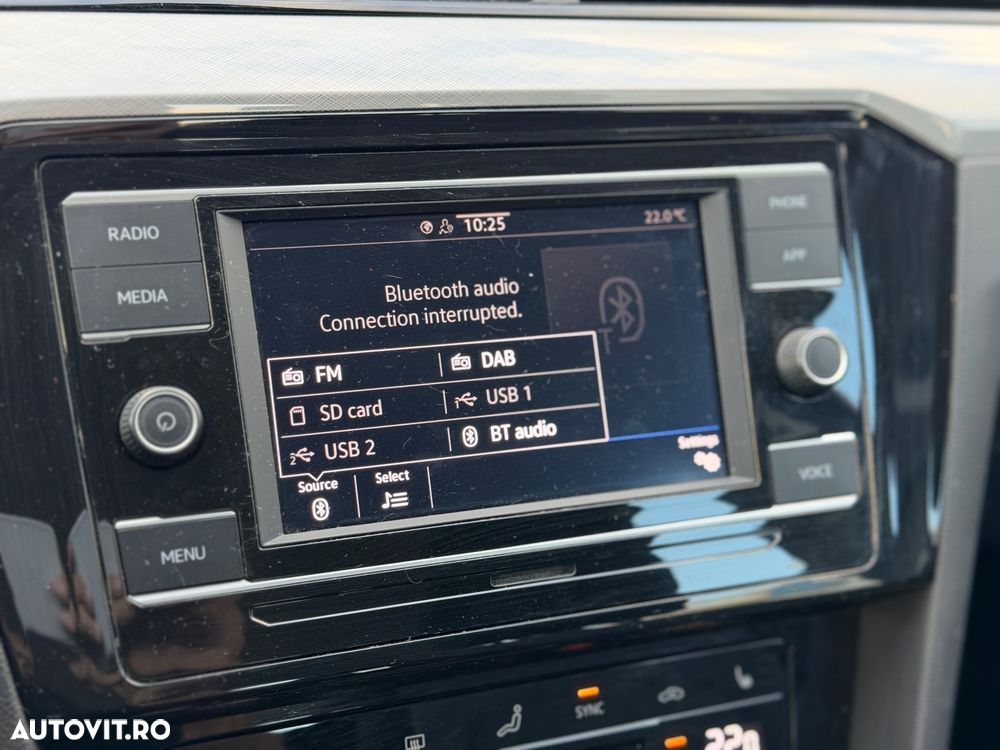 Volkswagen Passat 2.0 TDI DSG Comfortline - 22