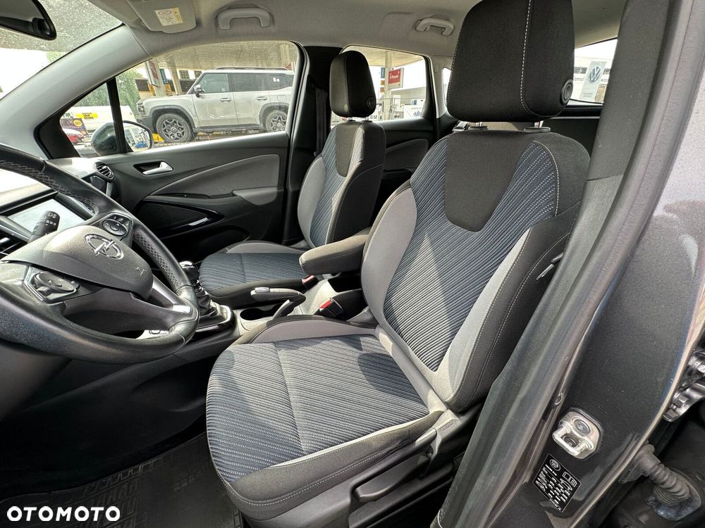 Opel Crossland X 1.2 T Design Line S&S - 12